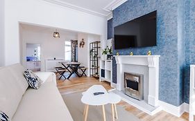 The Retreat Near Salford Quays